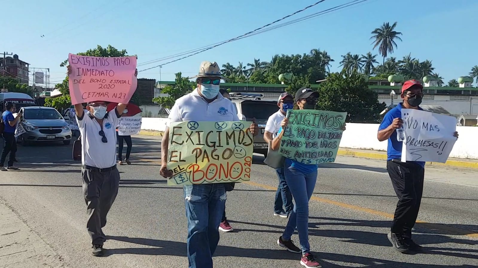 Profesores del Cetmar en Tecpan de Galeana demandan pago de bono y estímulo por antiguedad