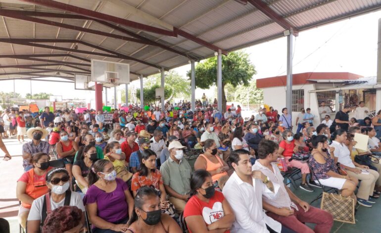 Encabeza Abelina López sesión abierta de Cabildo en la colonia Emiliano Zapata