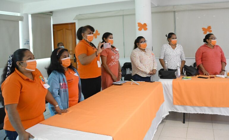 Imparte Semujer el taller “De la Institucionalización a la Transversalización de Género, en Coyuca de Benítez