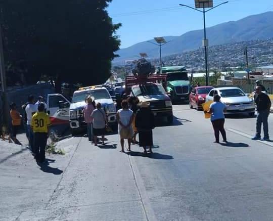 Por cuarta ocasión, colonos de Chilpancingo bloquean avenidas por falta de agua