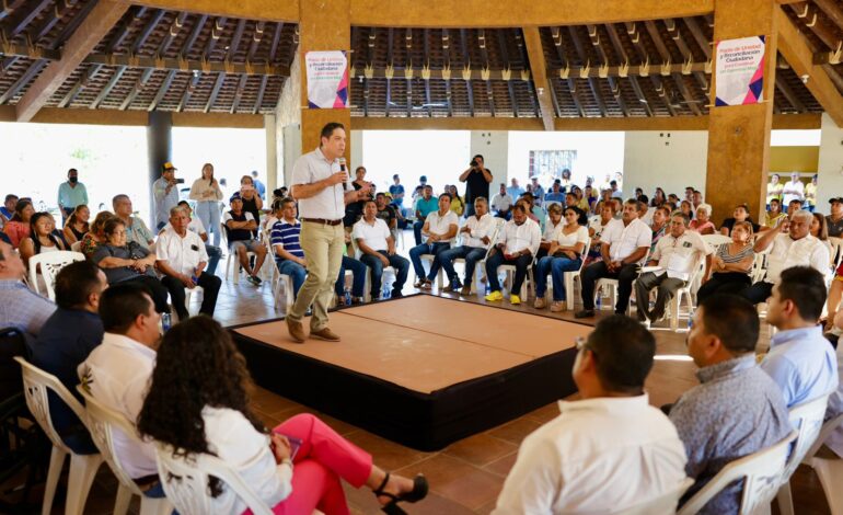 Propone Evodio en Tecpan escuchar todas las voces para unificar y buscar soluciones a problemas de Guerrero