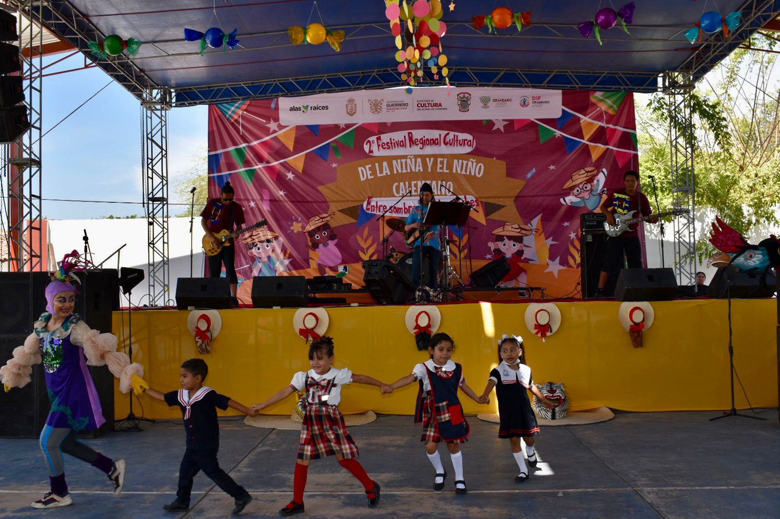 Música, teatro, danza y clown, en el 2° Festival Regional Cultural de la Niña y el Niño Calentano