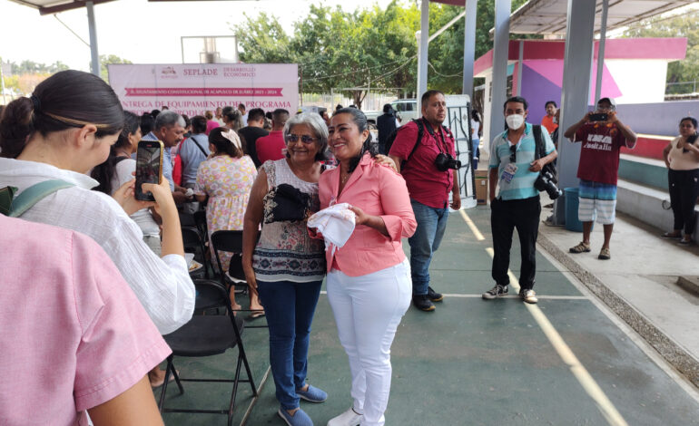 «La madre es la que llena el corazón para pacificar a un país, a un estado y un municipio»: Abelina López