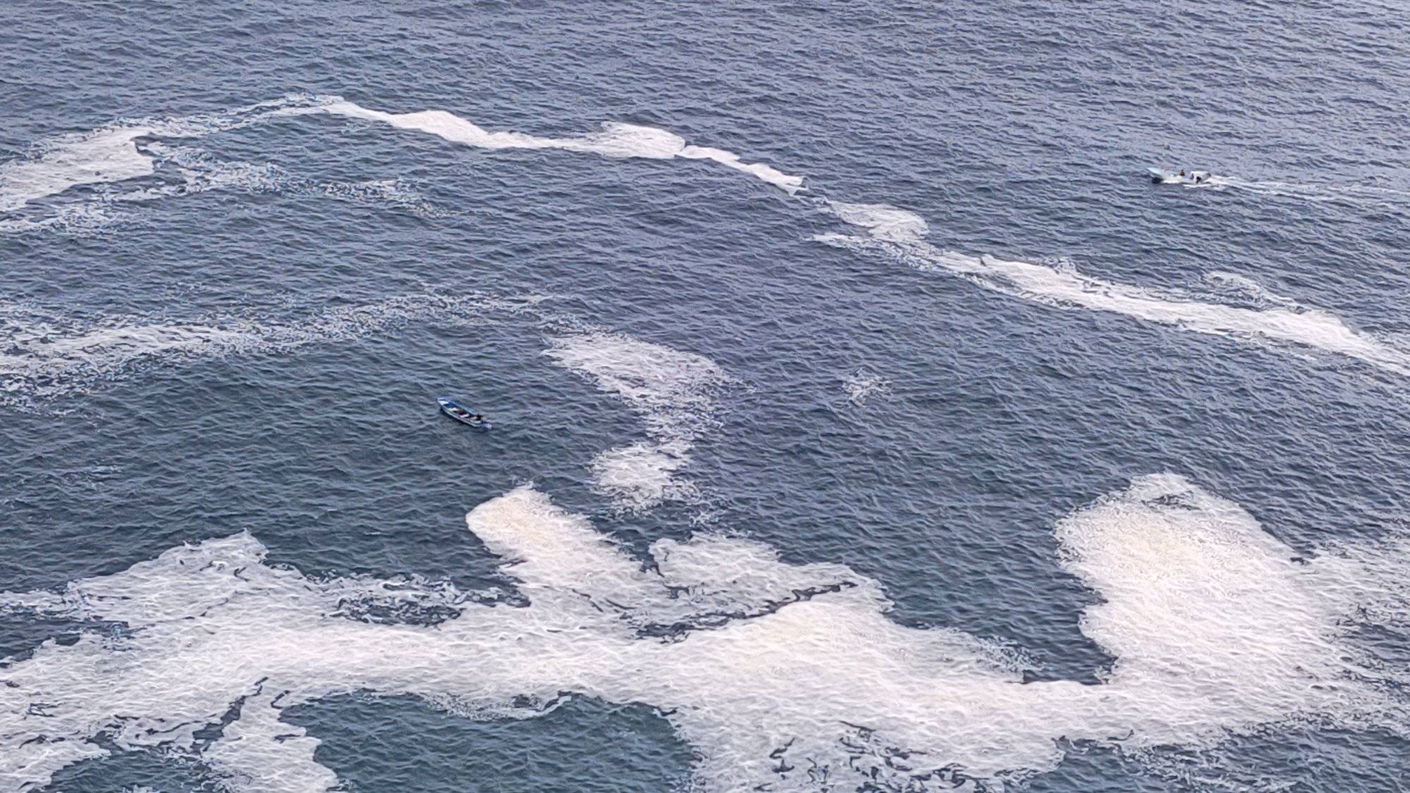 Marina y Protección Civil de Guerrero buscan a pescador extraviado en el mar