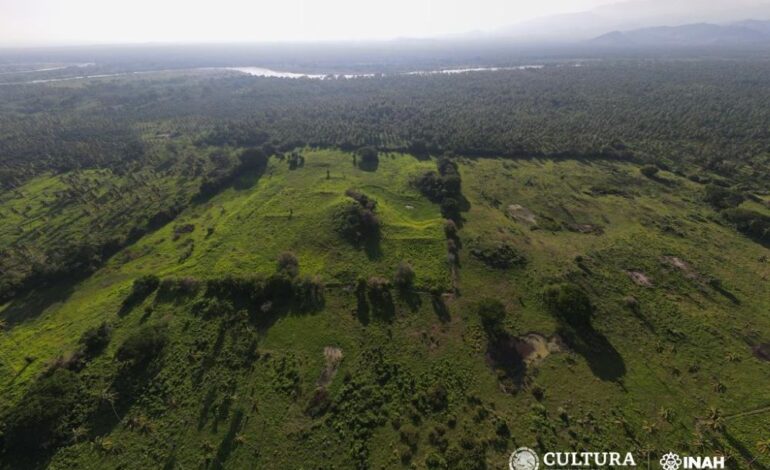 Anuncia gobernadora de Guerrero el hallazgo de ciudad prehispánica -Comprende 29 hectáreas en el municipio de Tecpan de Galeana