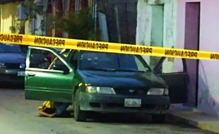 Asesinan a sobrinos de dirigente del PRI cerca de la iglesia de Ometepec, Guerrero