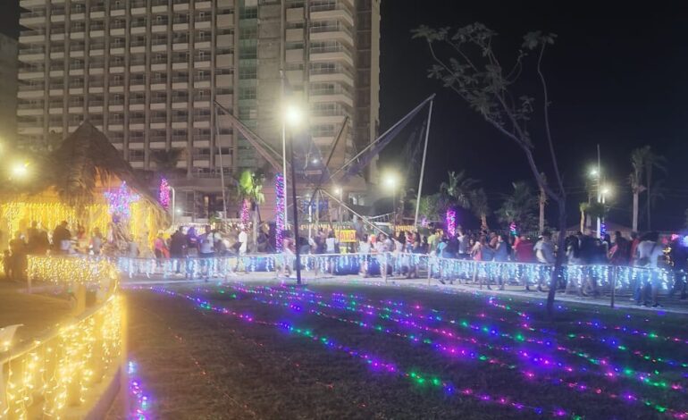 Parque Papagayo invita a disfrutar de la Gala de Pirotecnia de fin de año en la Villa Navideña