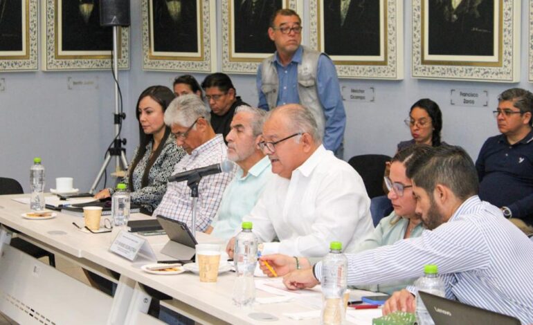 Titular de SEFINA y diputados inician análisis del Paquete Fiscal del ejercicio fiscal del 2024