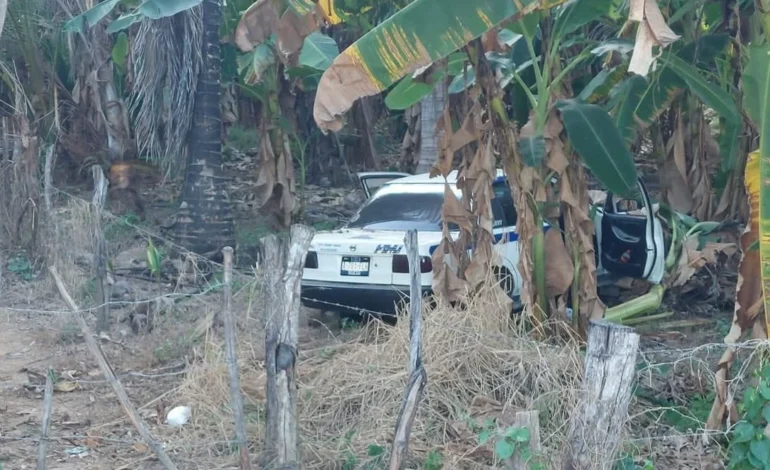 Asesinan a dos hombres dentro de un taxi en San Luis Acatlán, Guerrero