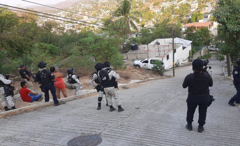 Mujer adulta mayor y su nieto son asesinados en la colonia Nabor Ojeda, Acapulco