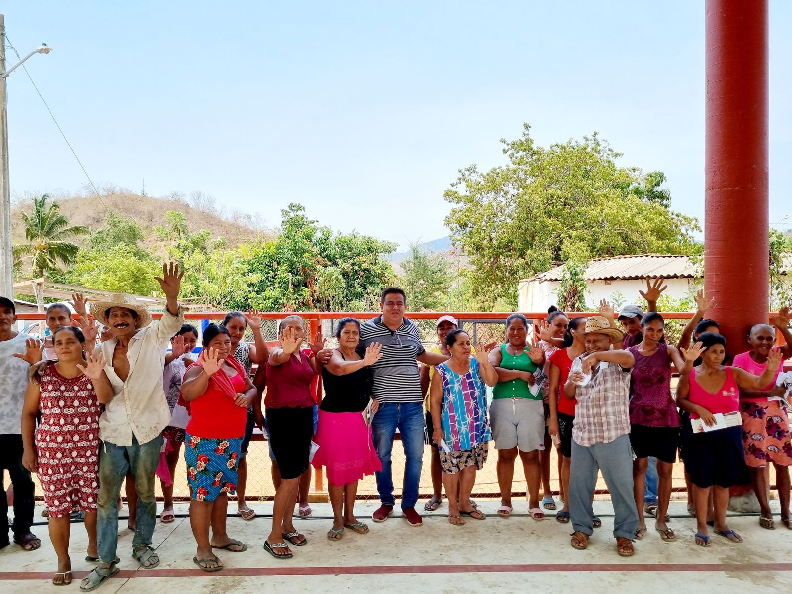 Comunidades de Coyuca, unidas al proyecto de transformación de Marco Tulio Sánchez