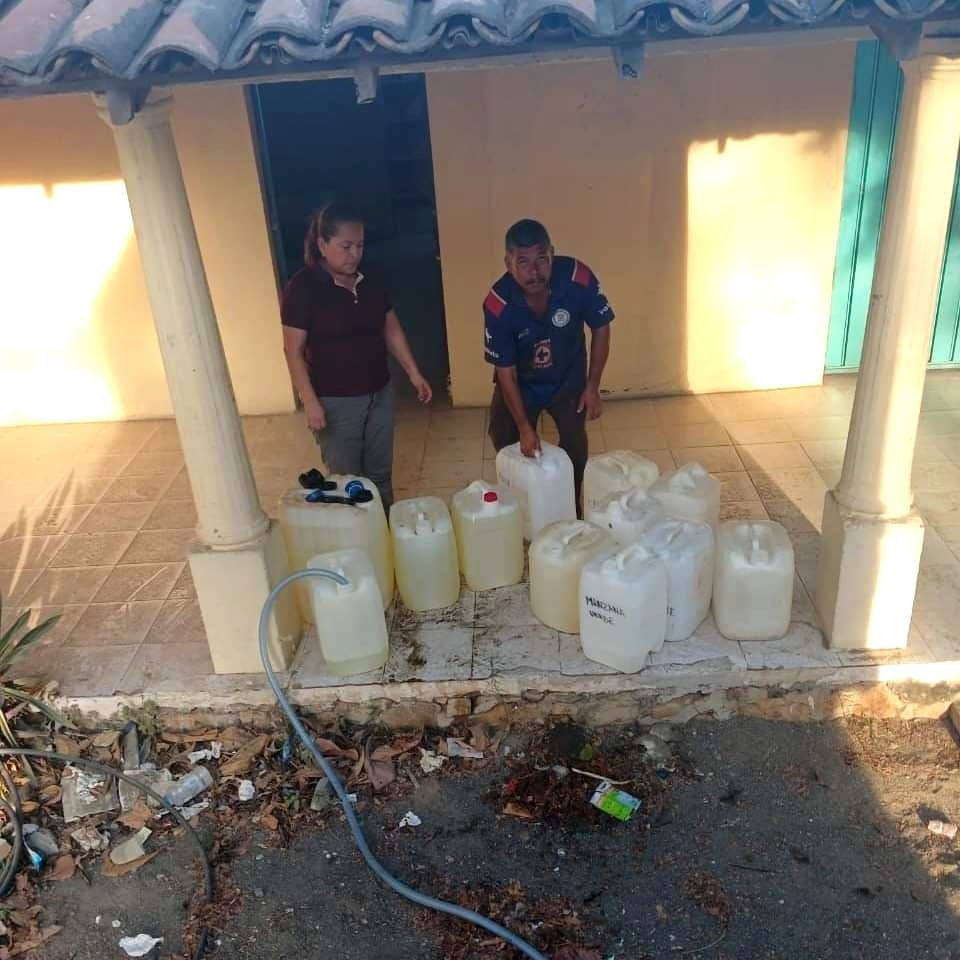 Atiende CAPASEG cloración de sistemas de agua en la Costa Grande