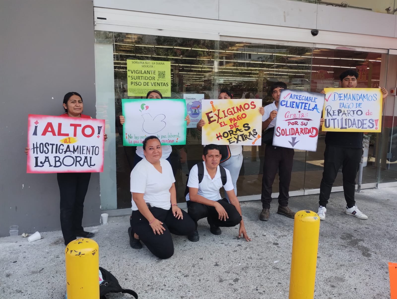 Paran labores trabajadores de la tienda Soriana