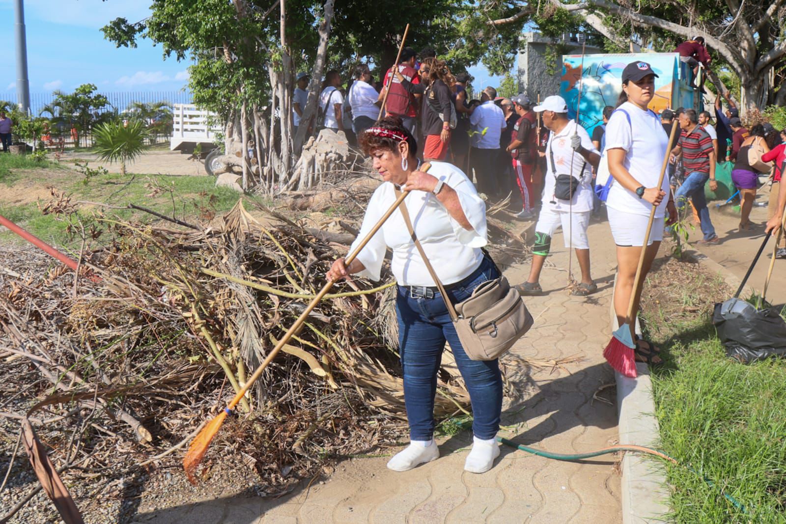 Con intensa jornada de limpieza se prepara reapertura parcial del Parque Papagayo