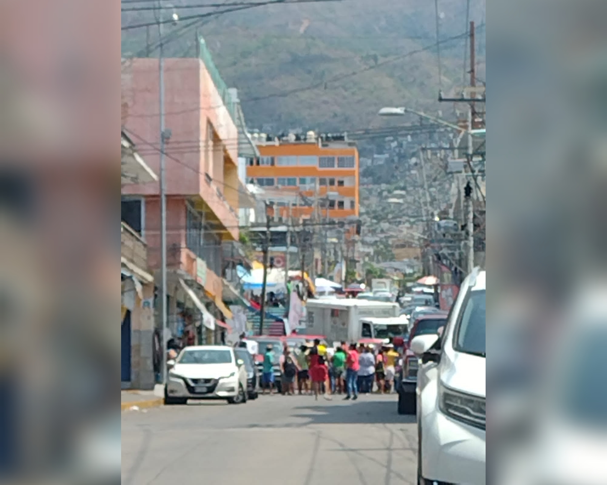 Colonos de la Progreso demandan abasto de agua al gobierno municipal de Acapulco; les dicen que no hay por una mega fuga que ya reparan