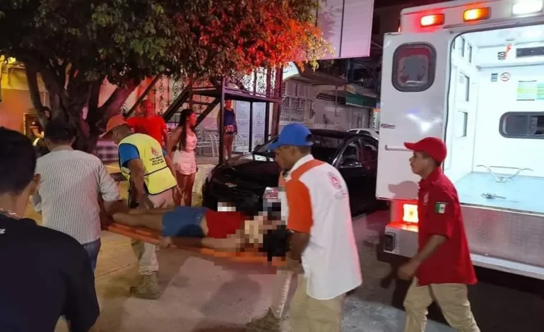 Accidente en juego mecánico deja a tres jóvenes heridos en Tecpan de Galeana, Guerrero