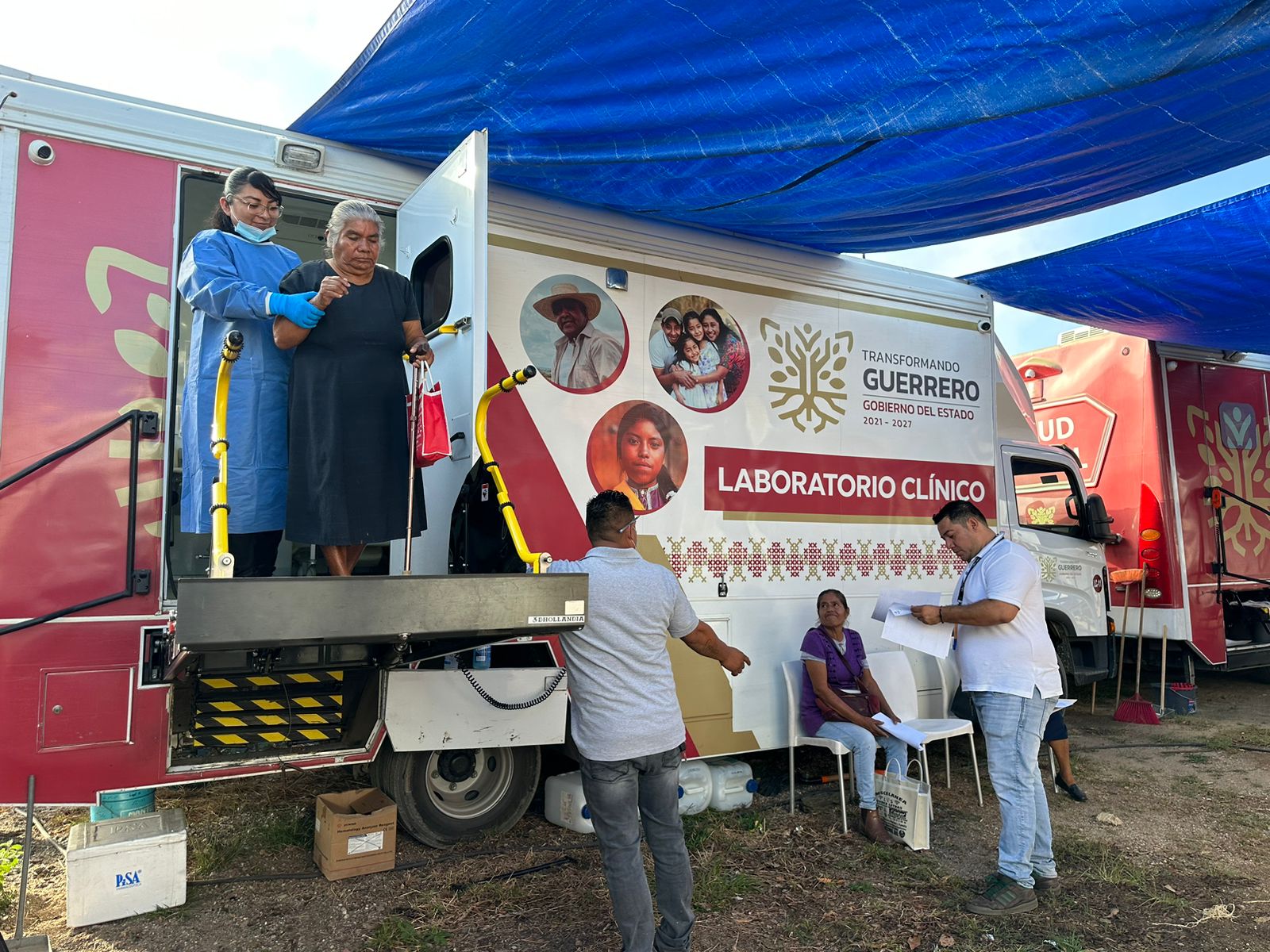 Llegan las Unidades Médicas Móviles a Olinalá y Chilapa, como instruyó la gobernadora, Evelyn Salgado para atender a la población