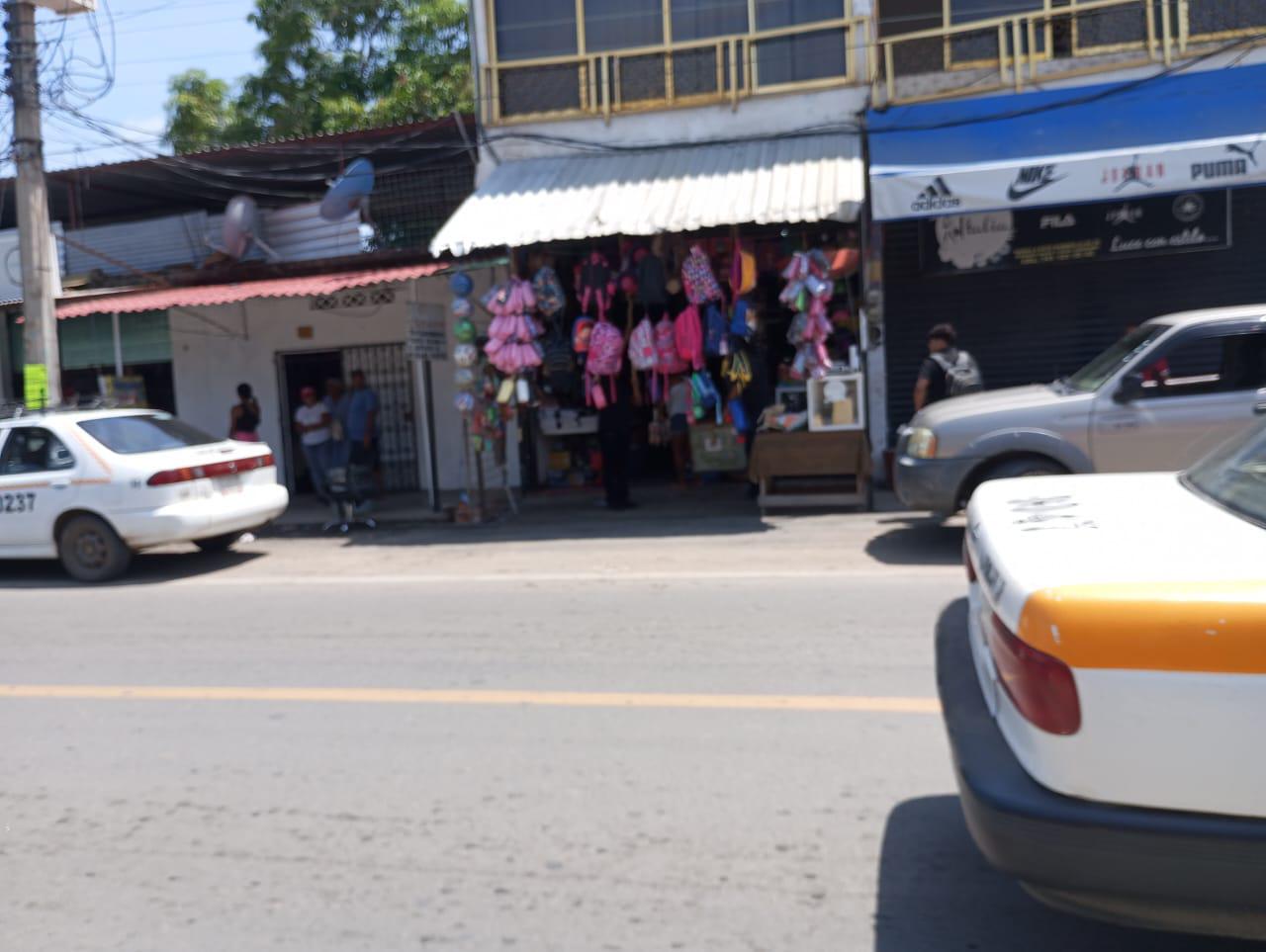 Individuos armados balean y dejan mal herida a comerciante en el Centro del municipio de Cuajinicuilapa, Guerrero