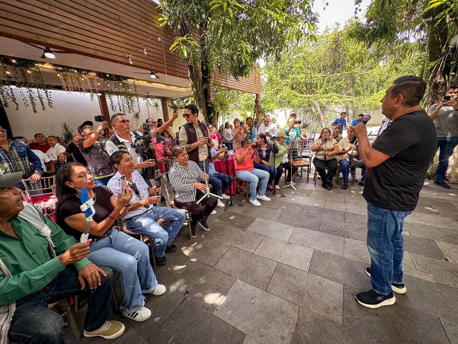 “¡Sí se pudo!”, celebra Félix Salgado en Iguala tras aprobar la reforma judicial