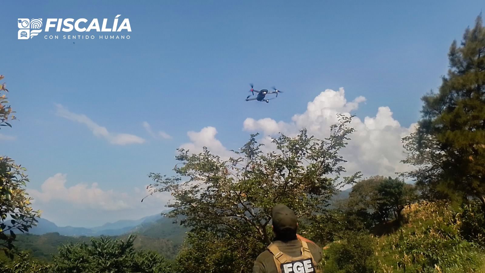 Con drones buscan a familia desaparecida en Chilapa de Álvarez