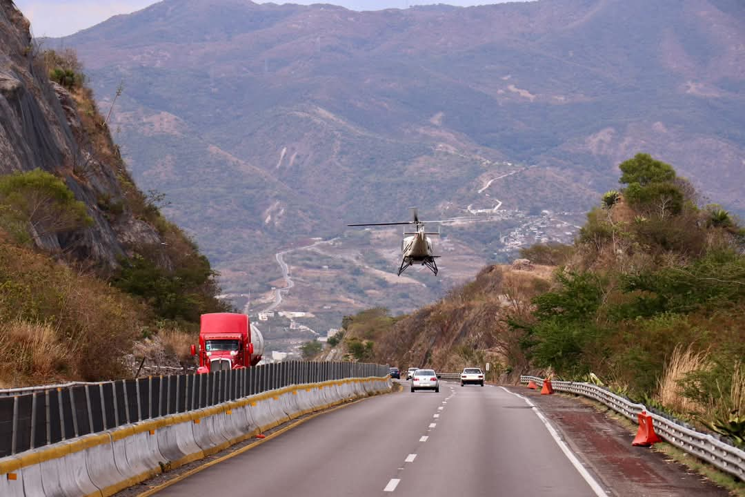 Refuerza gobernadora Evelyn Salgado la seguridad en la Autopista del Sol ante el retorno masivo de turistas