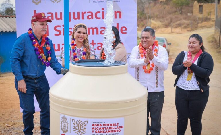 Evelyn Salgado reafirma su compromiso con la Montaña en obras de agua potable en las que se han destinado 257 MDP