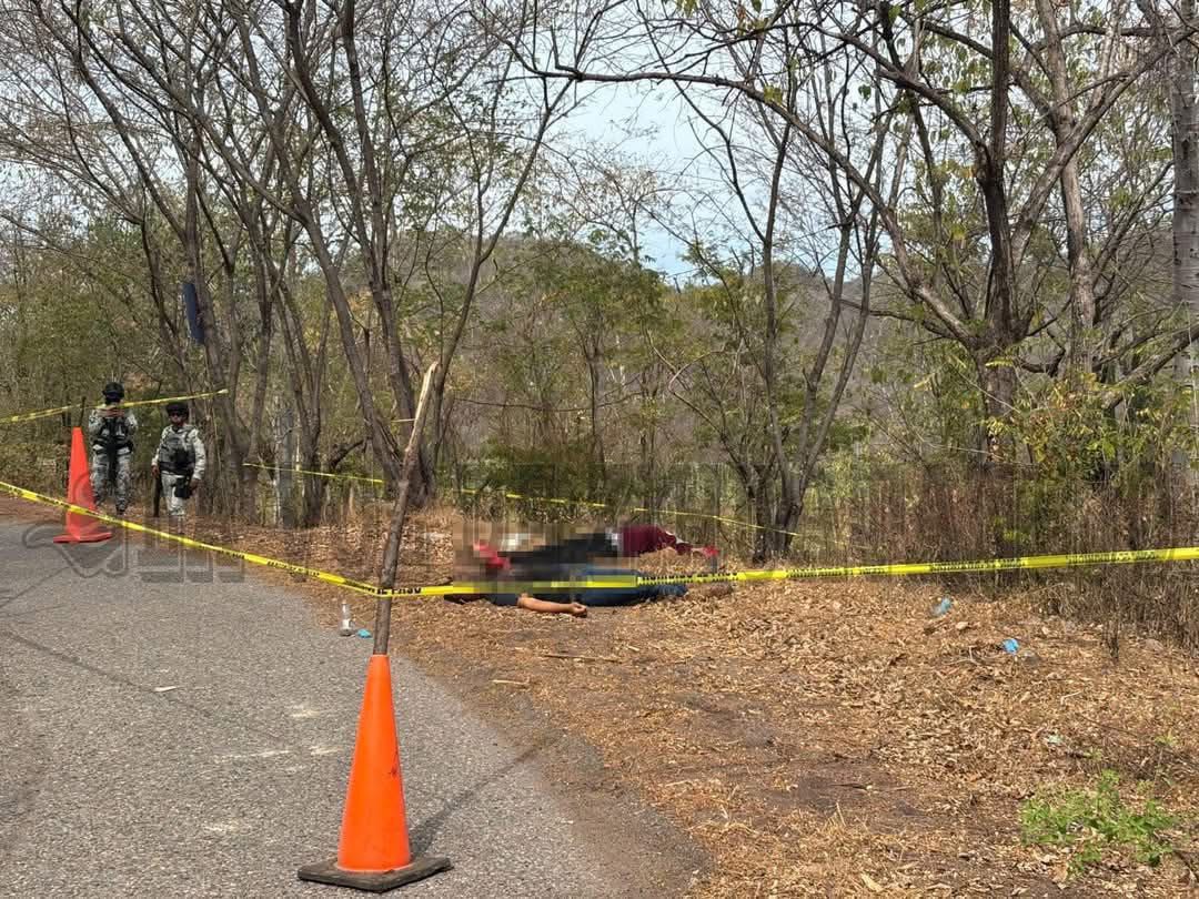 Dejan cuatro cadáveres en la carretera La Unión – Coahuayutla