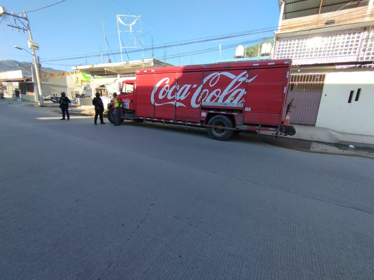 Gobierno de Guerrero refuerza seguridad y acompañamiento; empresas reanudan operaciones en Acapulco