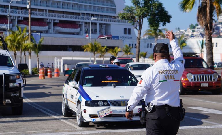 Refuerza Gobierno de Acapulco movilidad y seguridad en este fin semana largo